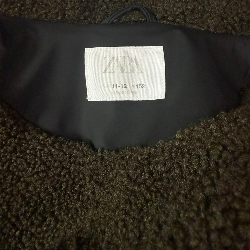 Zara Kids Black Raincoat with Hood Sherpa lined - Picture 2 of 5